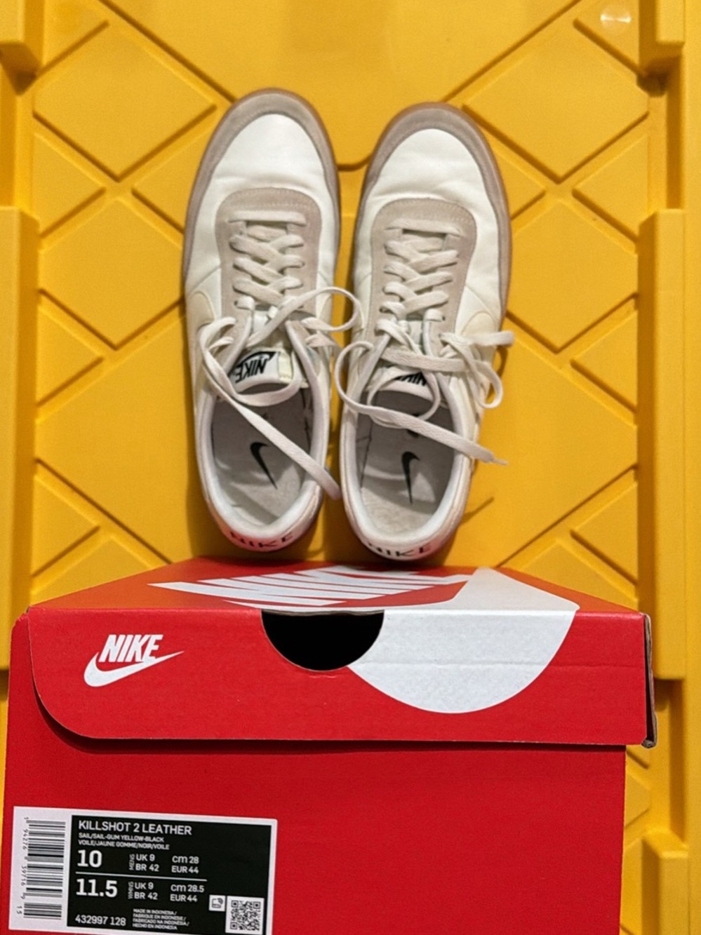 Nike Neutral White & Beige Low-Profile Sneakers